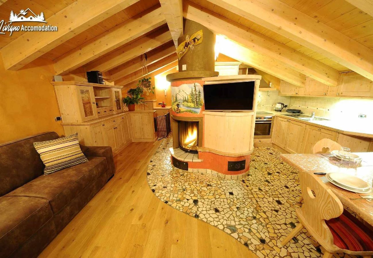 Ferienwohnung in Livigno - Chalet Lucky Attic Exlusive Chalet with fireplace 