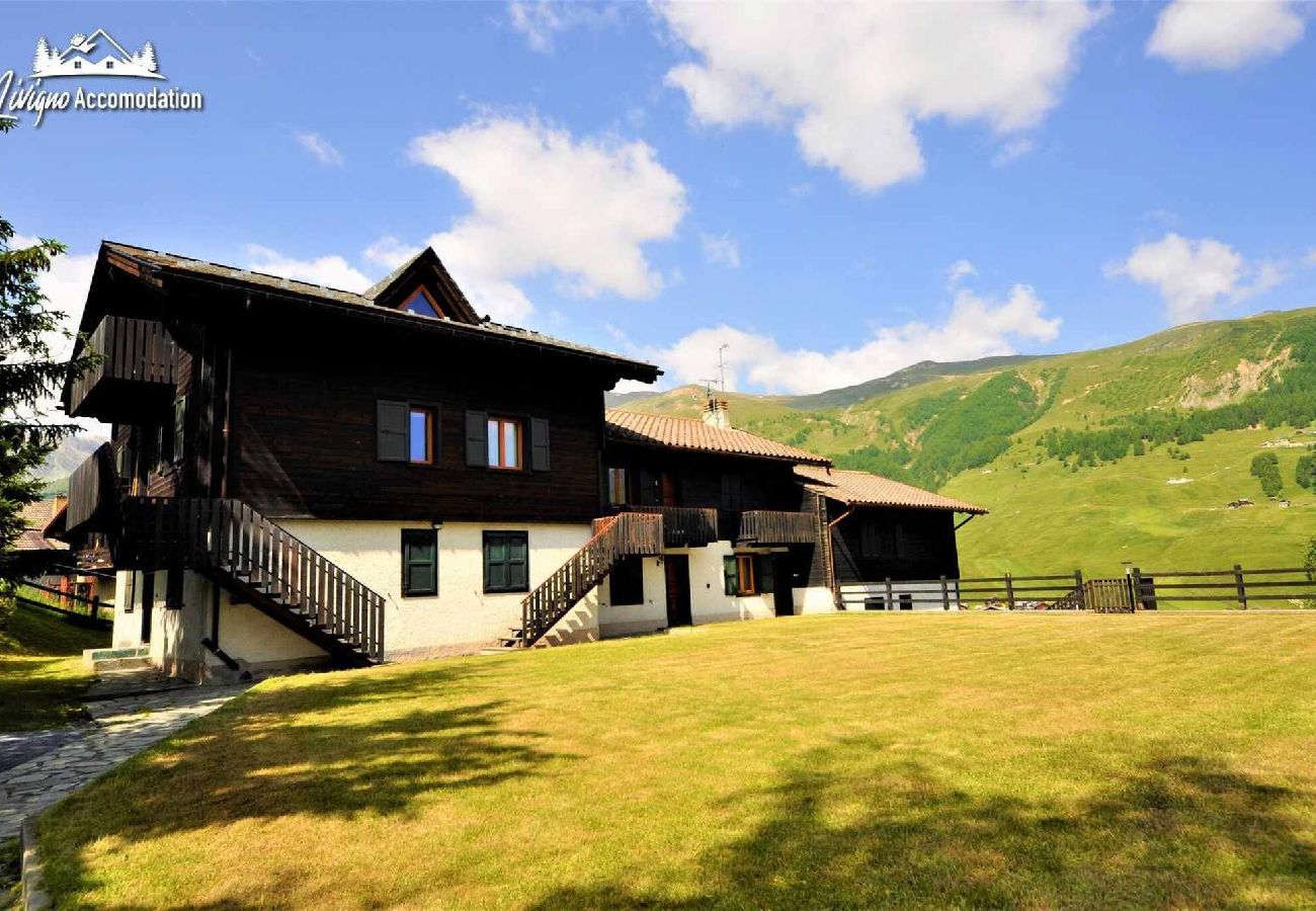 Ferienwohnung in Livigno - Chalet Rododendro Forést