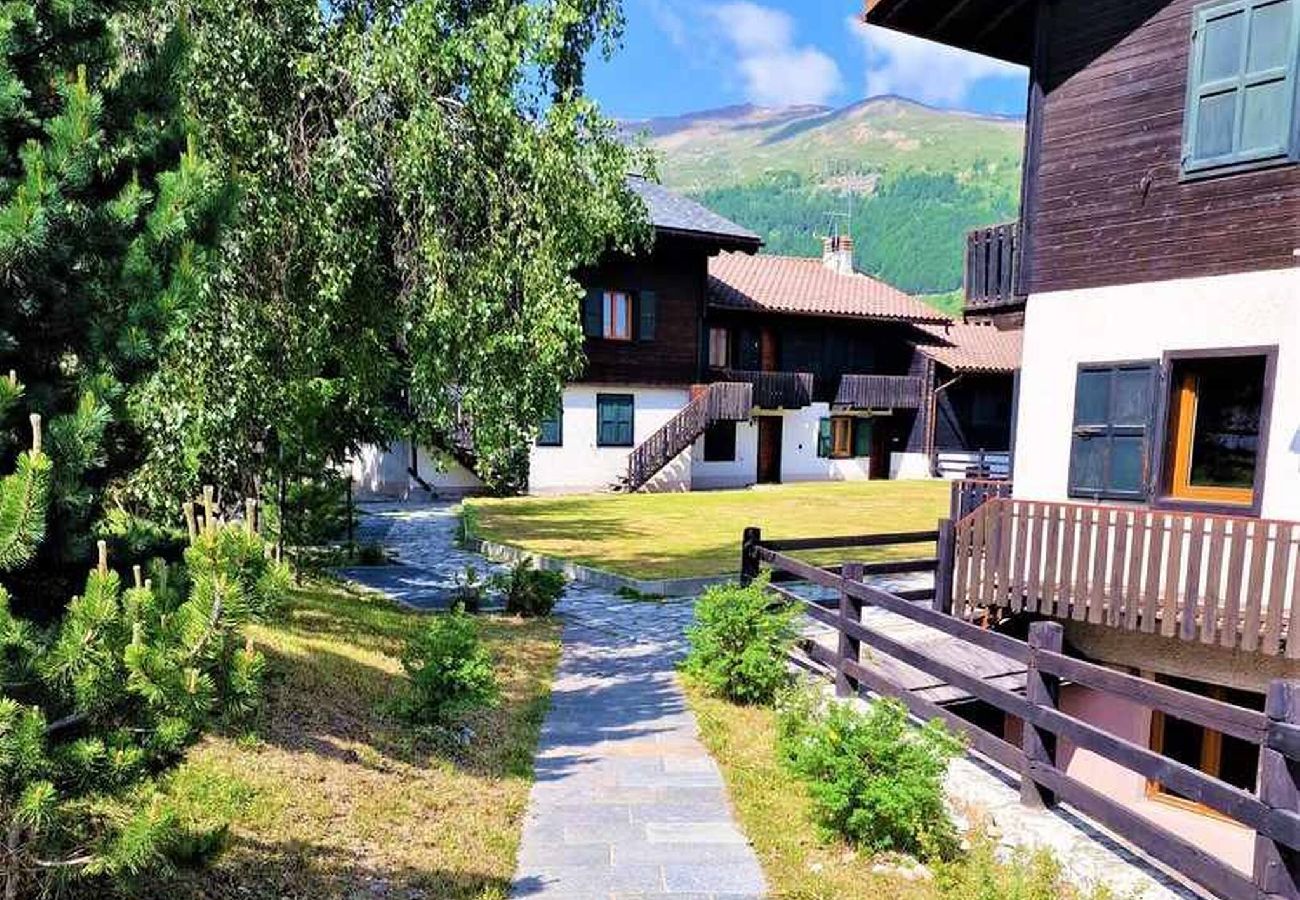 Ferienwohnung in Livigno - Chalet Rododendro Forést