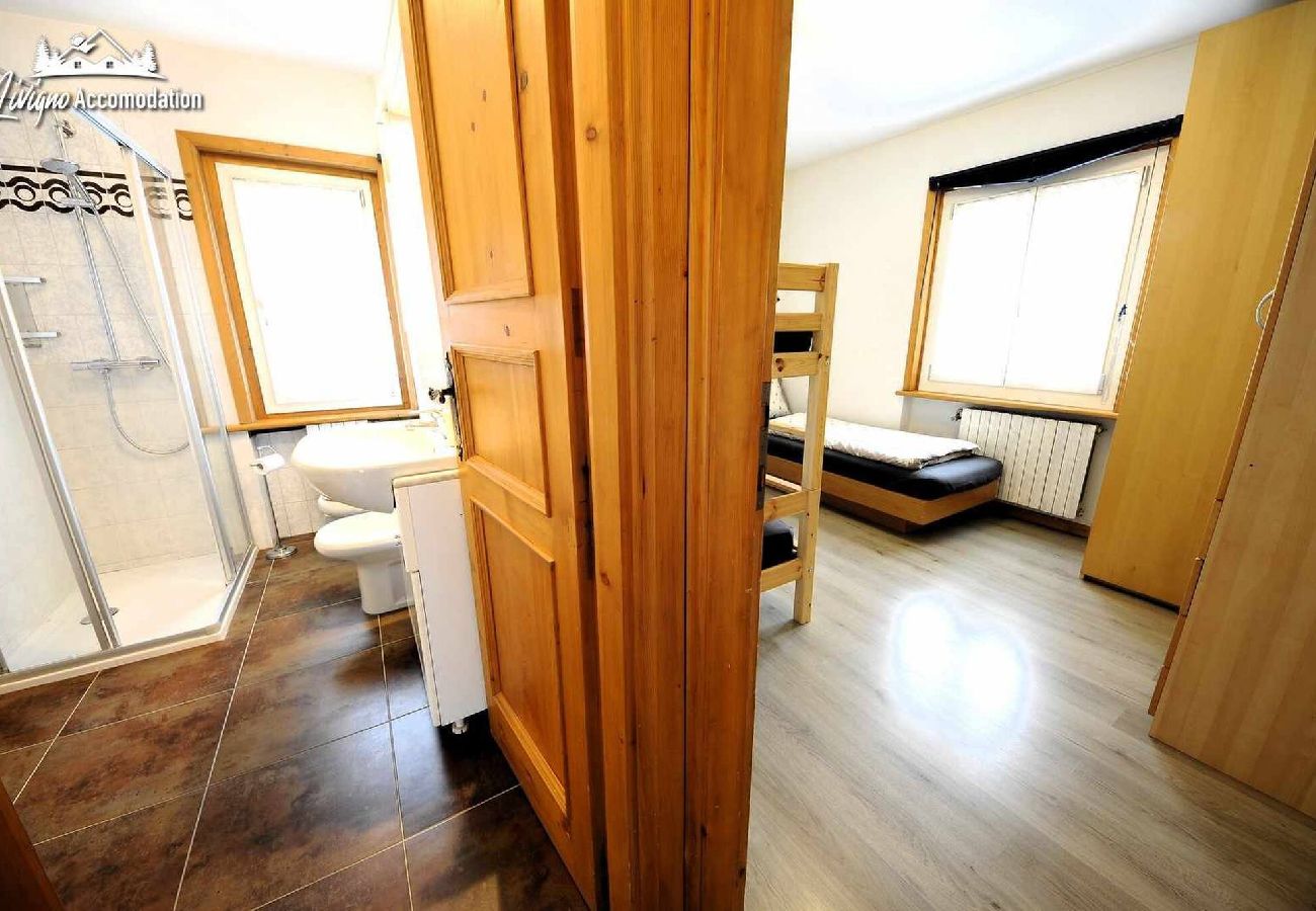 Ferienwohnung in Livigno - Chalet Rododendro Forést
