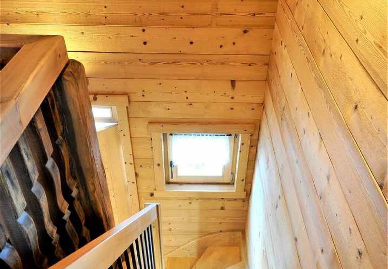 Chalet in Livigno - Mountain Chalet Scoiattolo 