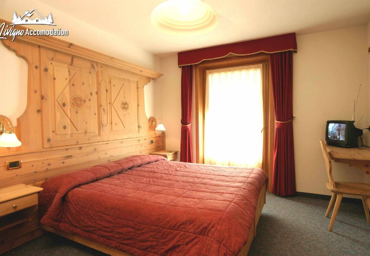 Ferienwohnung in Livigno - Dreizimmerwohnung mit Balkon und Bergblick
