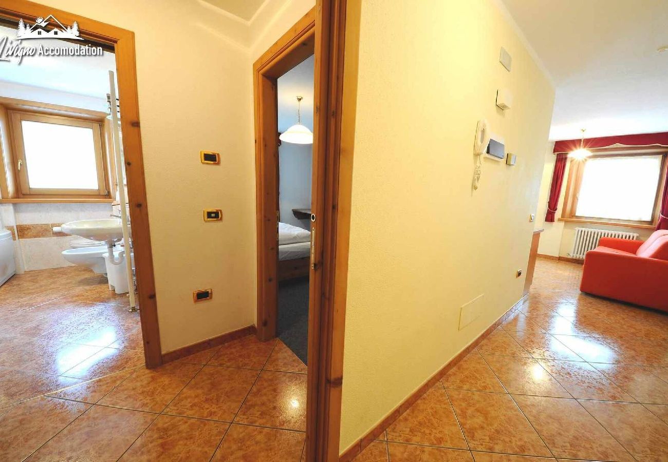 Ferienwohnung in Livigno - Dreizimmerwohnung mit Balkon und Bergblick