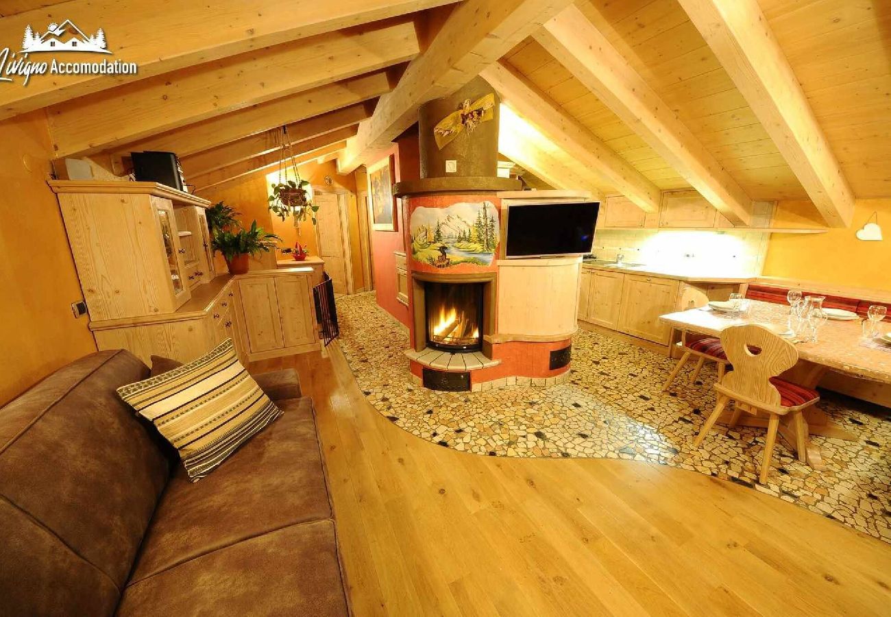 Apartment in Livigno - Chalet Lucky Attic Exlusive Chalet with fireplace 