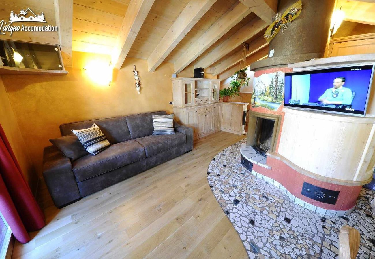 Apartment in Livigno - Chalet Lucky Attic Exlusive Chalet with fireplace 