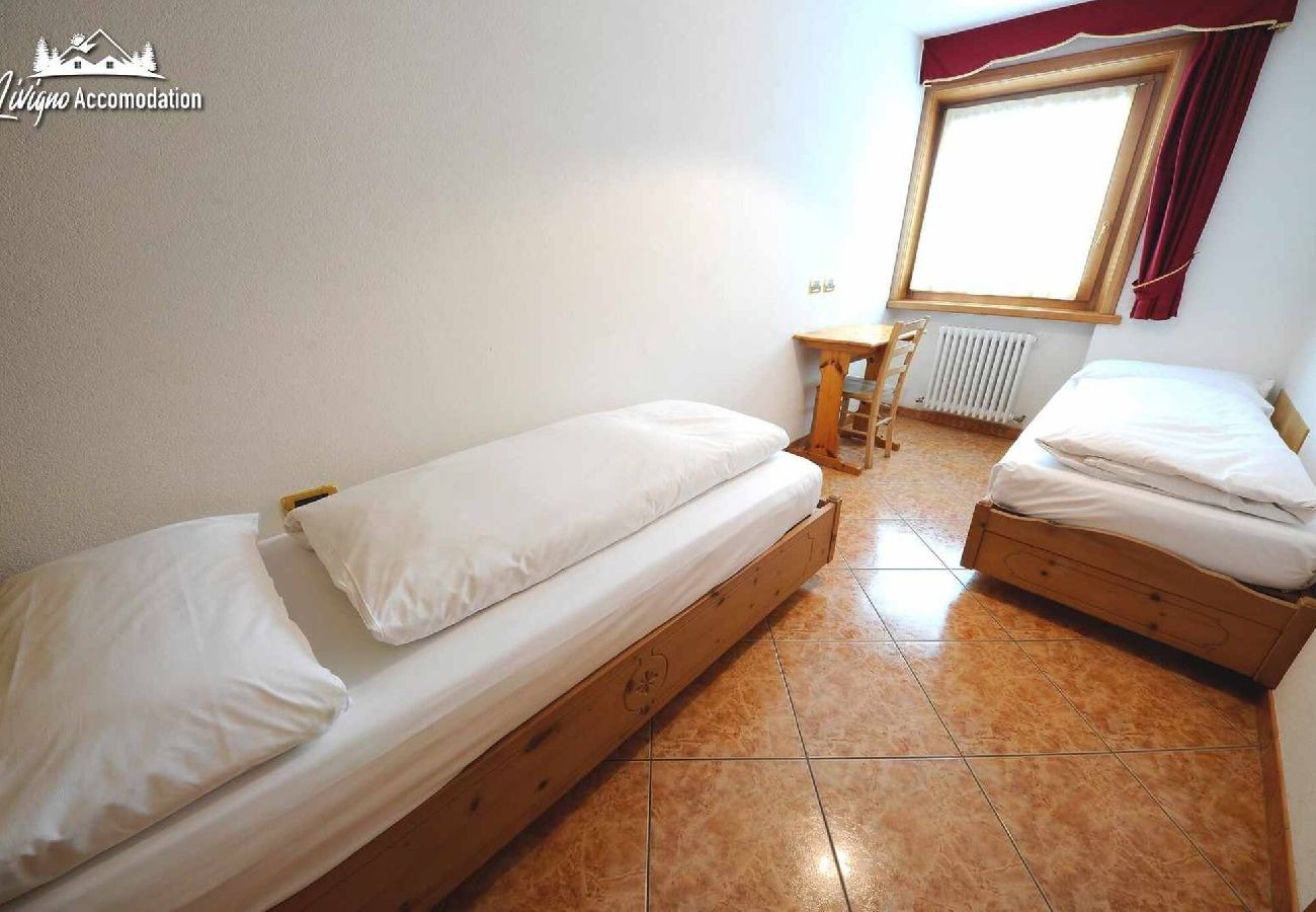 Apartment in Livigno - Three-room apartment with balcony and mountain view