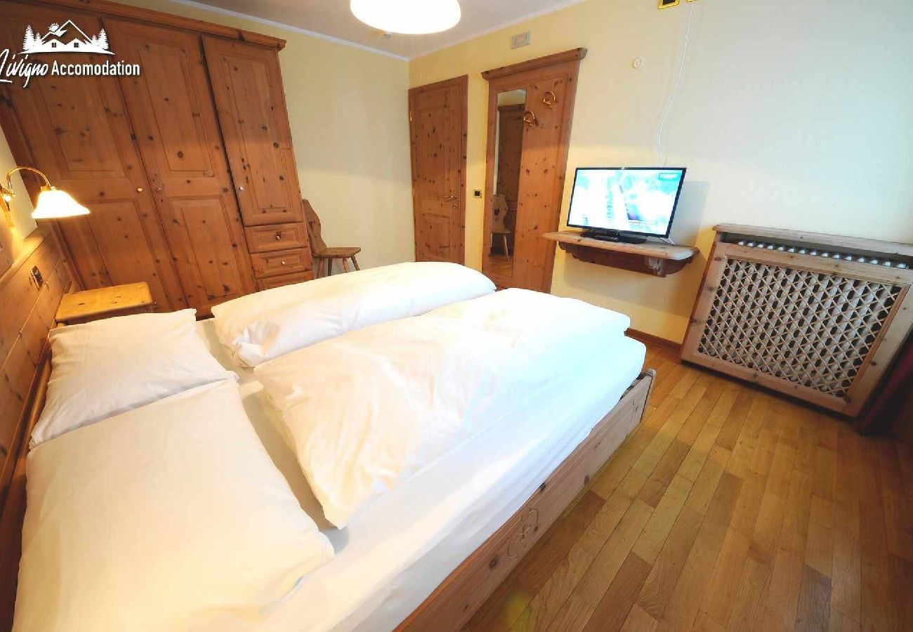 Apartment in Livigno - Three-room apartment with balcony and mountain view