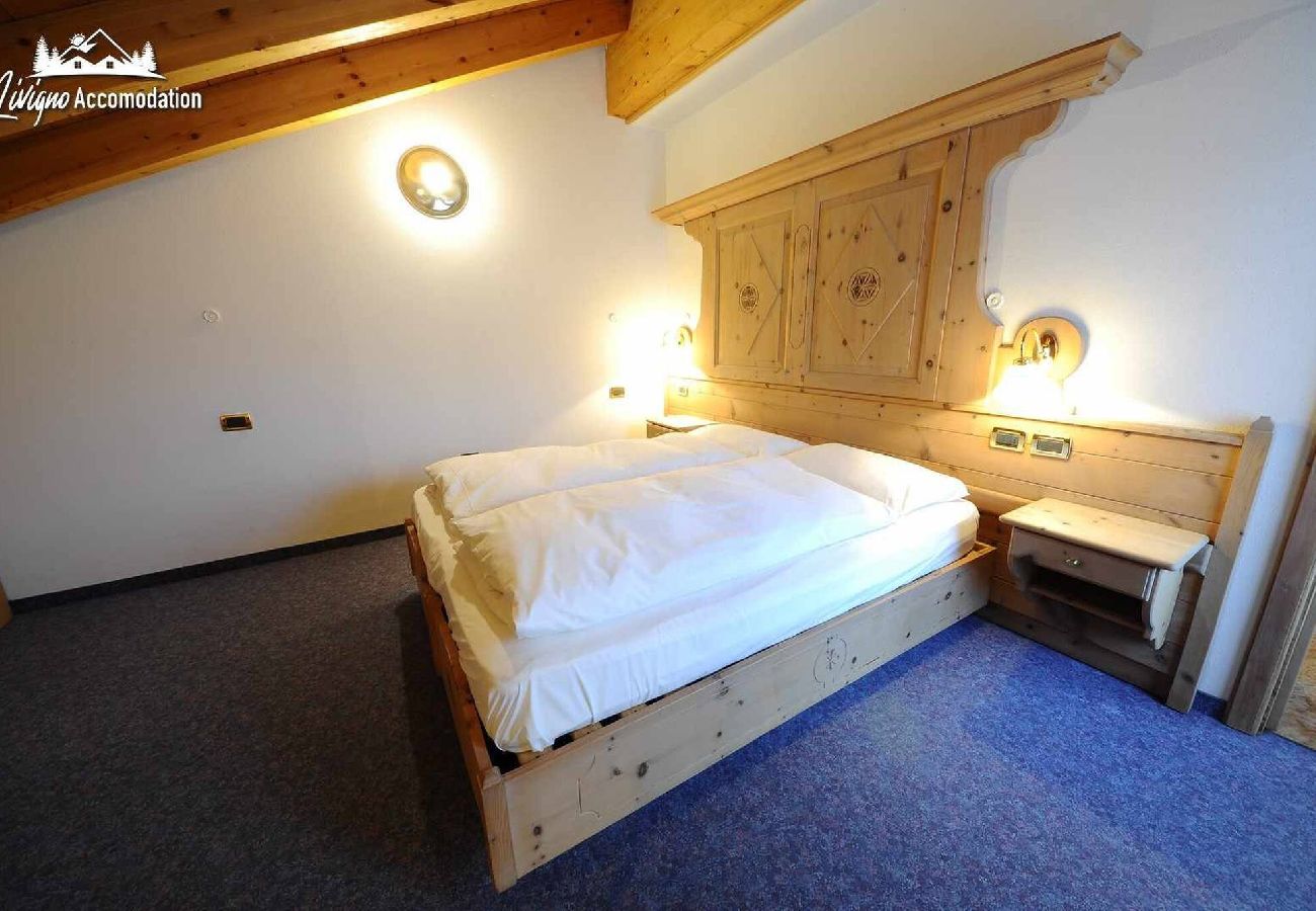 Apartment in Livigno - Three-room apartment with balcony and mountain view