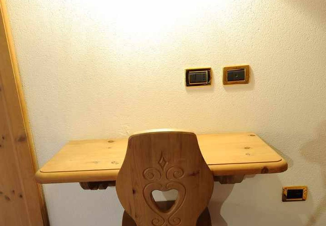 Apartment in Livigno - Three-room apartment with balcony and mountain view