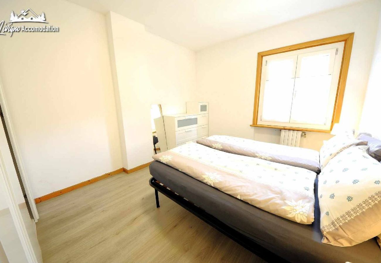 Apartment in Livigno - Chalet Rododendro Forést