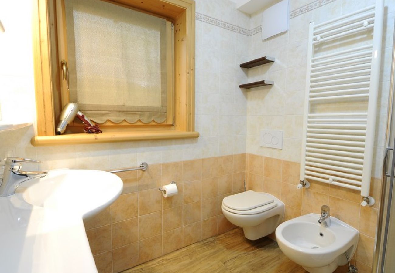 Apartment in Livigno - Chalet Boscola